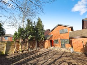 Rear- click for photo gallery